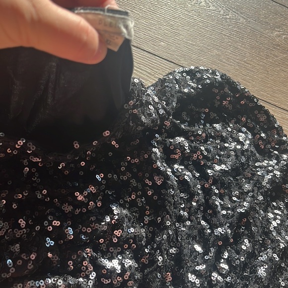Pleione Black tank with sequins - Picture 2 of 3